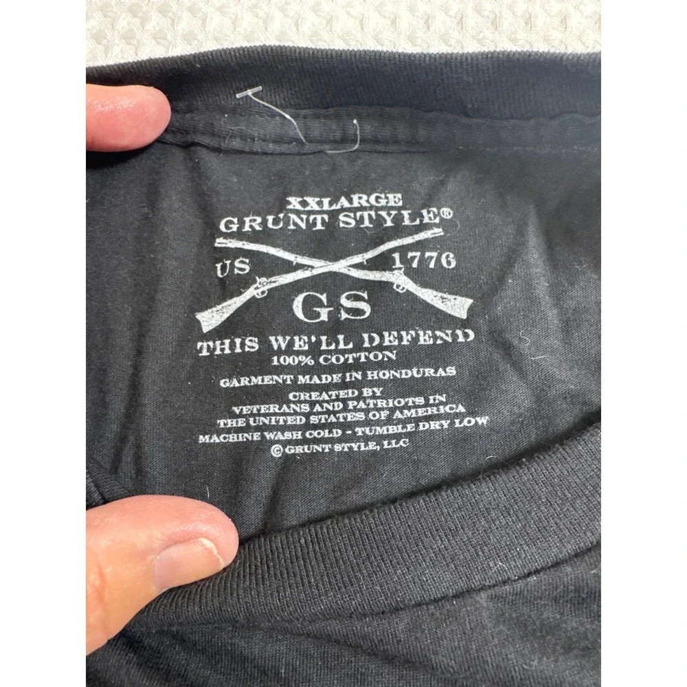 Grunt Style T-Shirt Mens XXL What Doesn't Kill Me Better Start Running NWOT